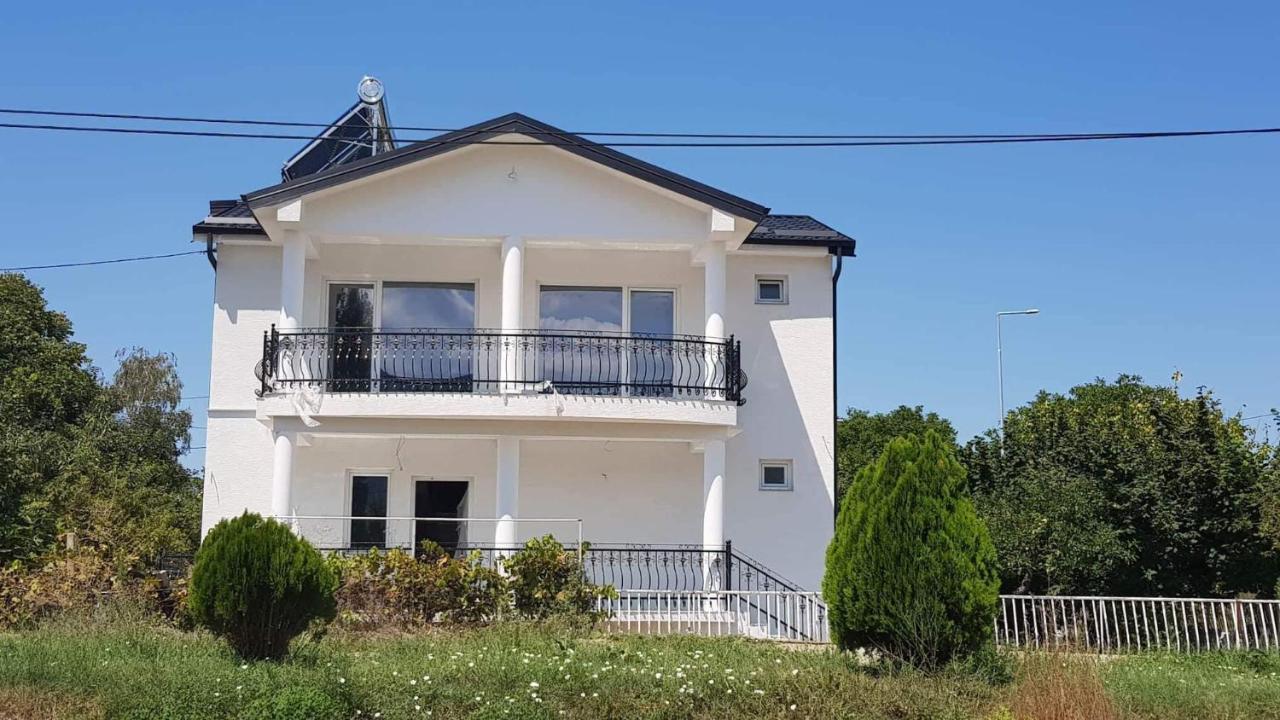 Villa Bratislava Demir Kapija Kültér fotó